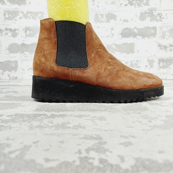 New Amalfi By Rangoni Brown Suede Pull On Chunky Sole Chelsea Boots W687 - Picture 5 of 12